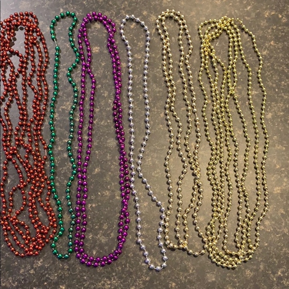 14 beads assorted colors as shown